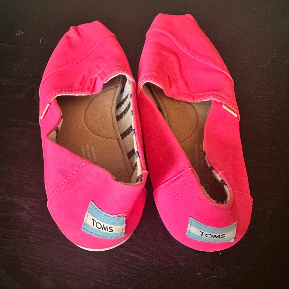 Toms